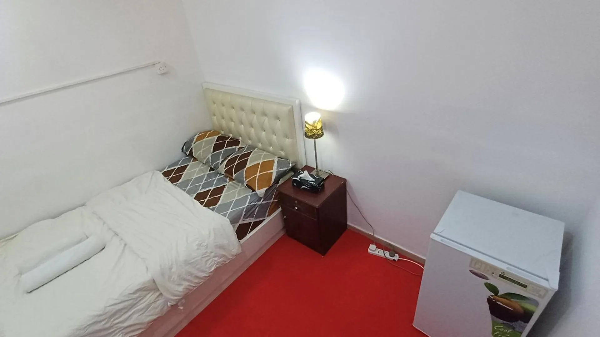 Sahara Hostel And Private Rooms Dubai Homestay