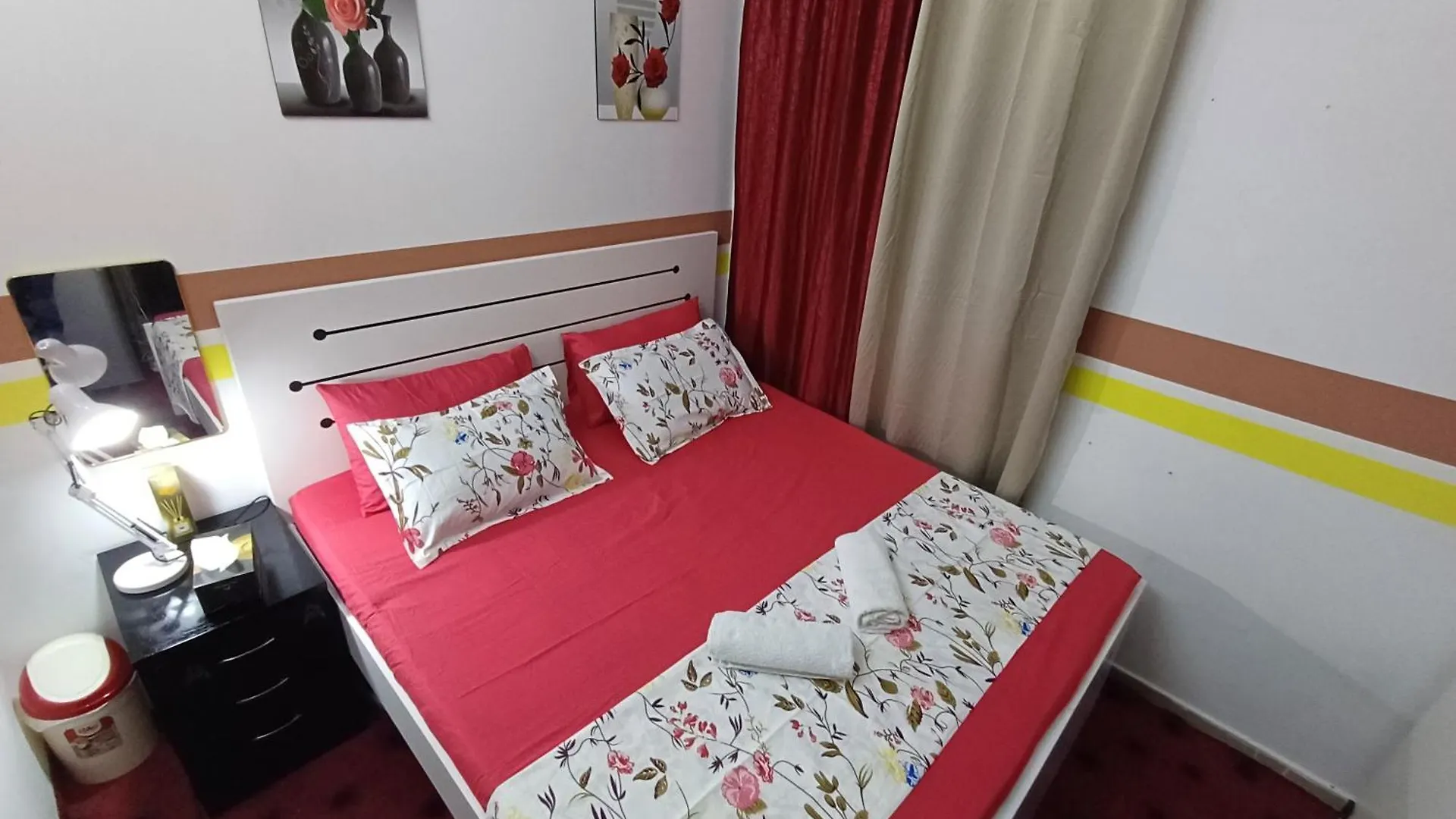 Sahara Hostel And Private Rooms Dubai Homestay